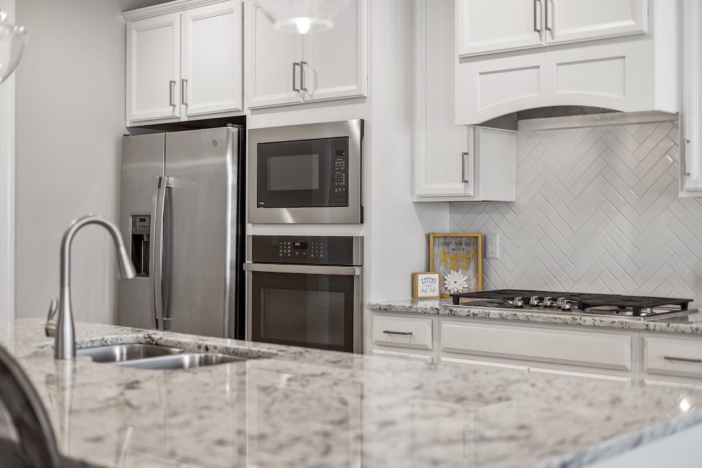 Essential Tips for Caring for Your Quartz Countertop: A Guide for Homeowners